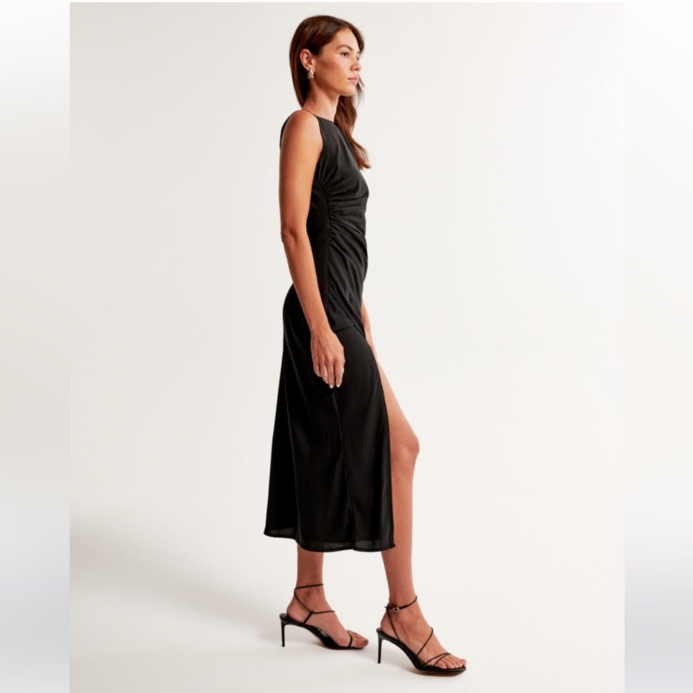 NWT - Abercrombie & Fitch - Open Back Black Midi Dress - Size Small - Picture 3 of 6
